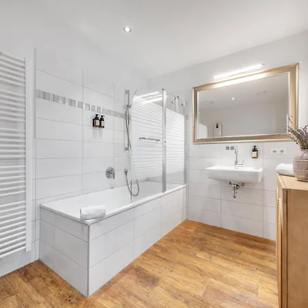 Mango Living I Harmony I Modern I 3 Schlafzimmer I 93 Qm I 8 Personen * Mönchengladbach